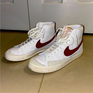 Nike Blazer Mid '77 - Brick Red BQ6806-102